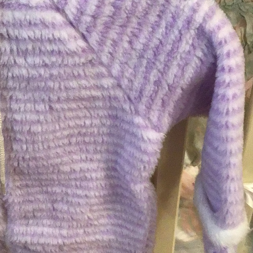 One piece - Picture 3 of 3
